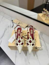 Picture of Valentino Shoes _SKUValentinosz35-407cmGDT030220260
